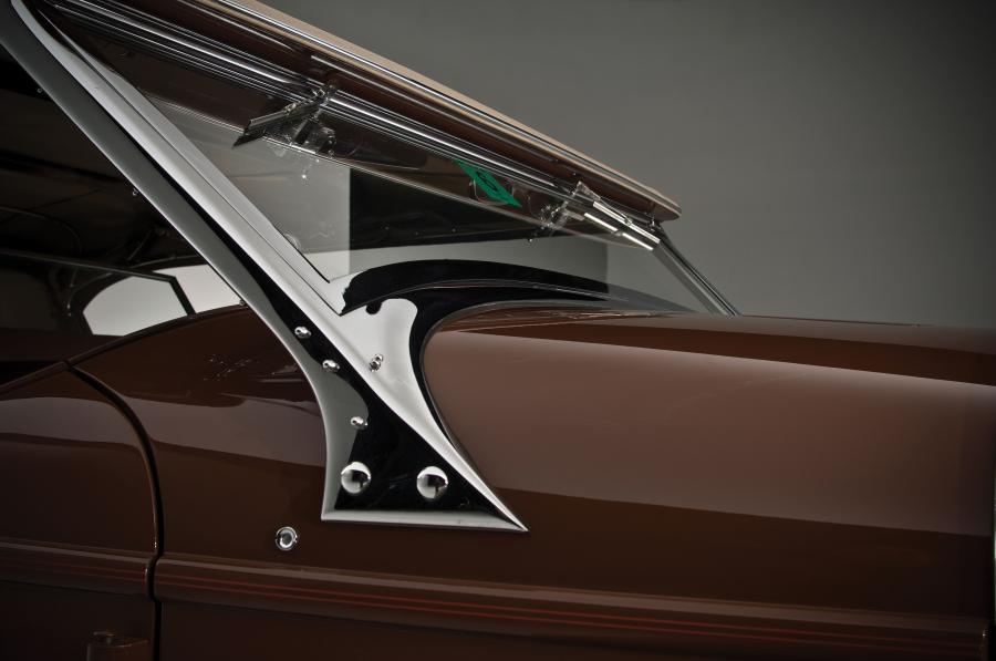  Lincoln Model K Double Windshield Phaeton 1932 года  (фото 4 из 19)